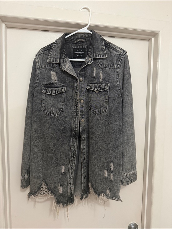 American Rag Jackets & Blazers - American Rag Black Acid-Wash Distressed Denim Jacket